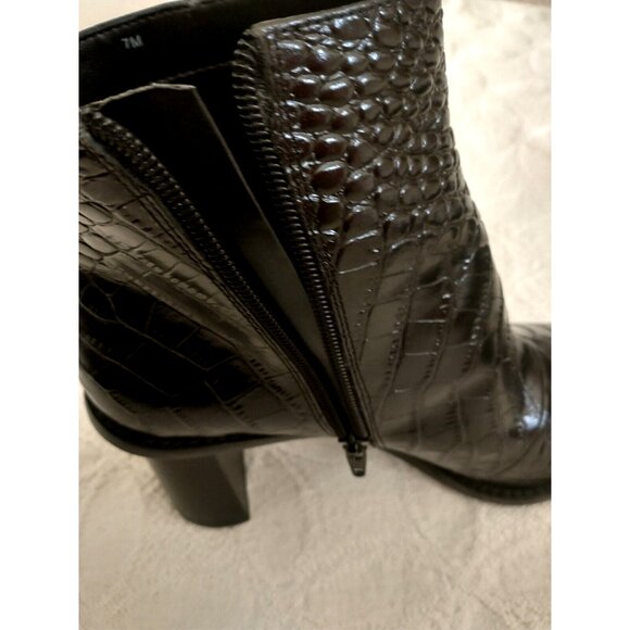 Gibson Latimer Vina Leather Croc Embossed Block Heel Ankle Boots - 7M - Picture 5 of 9